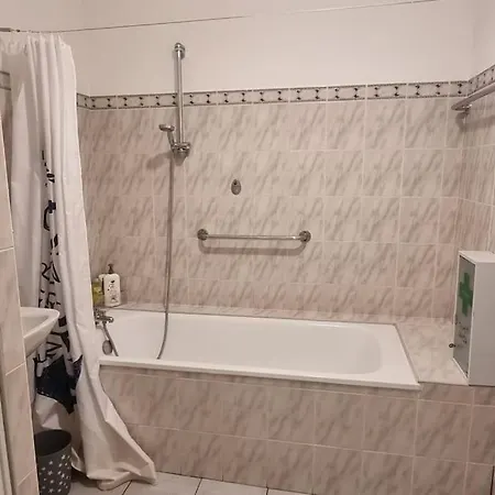 Spacieux En Plein Centre Appartement *